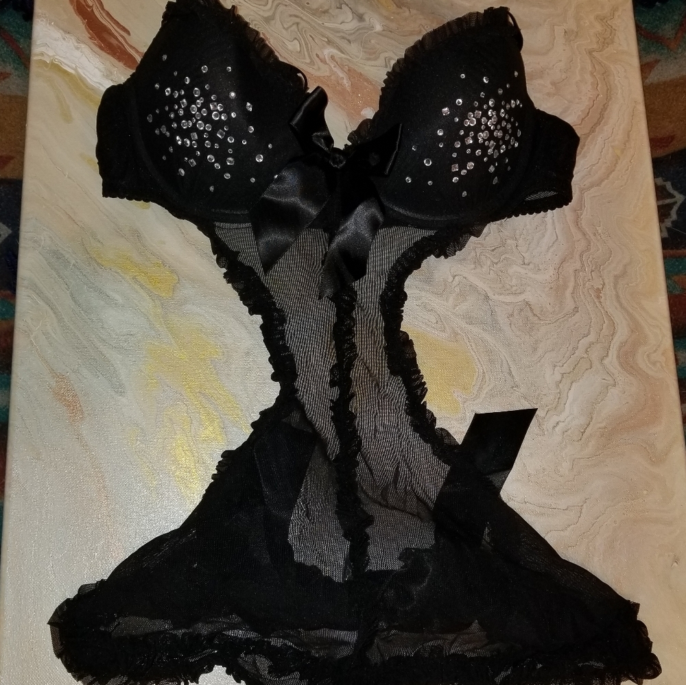 34D Sexy Little Things VS Lingerie